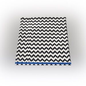 Lululemon Vinyasa  Scarf | Luon Light Arrow Black and white Chevron | Blue Trim